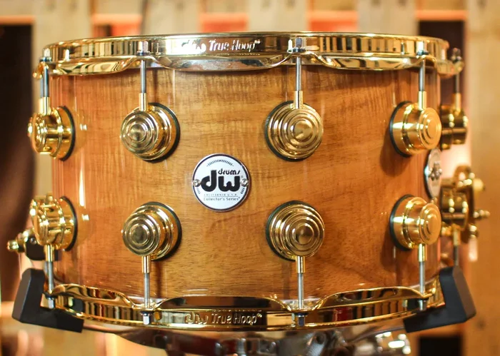 DW 8×14 Collector’s Maple VLT Natural Lacquer over Koa Snare Drum – SO#1409984