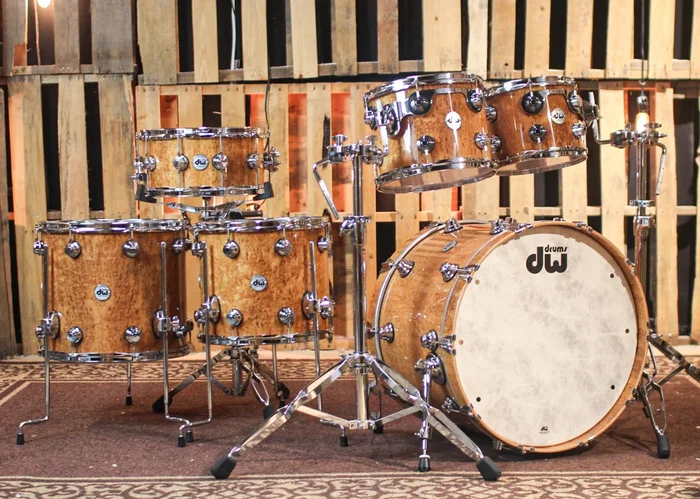 DW Collector’s Birch Kurillian Birch Drum Set – 22,10,12,14,16,6.5×14 – SO#1291942