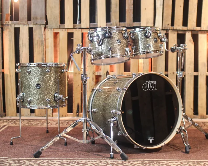 DW Performance Ginger Glitter Glass Stage Drum Set – 18×22,8×10,9×12,14×16