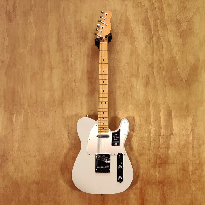 Fender American Ultra II Telecaster Maple FB – Avalanche (B-Stock)