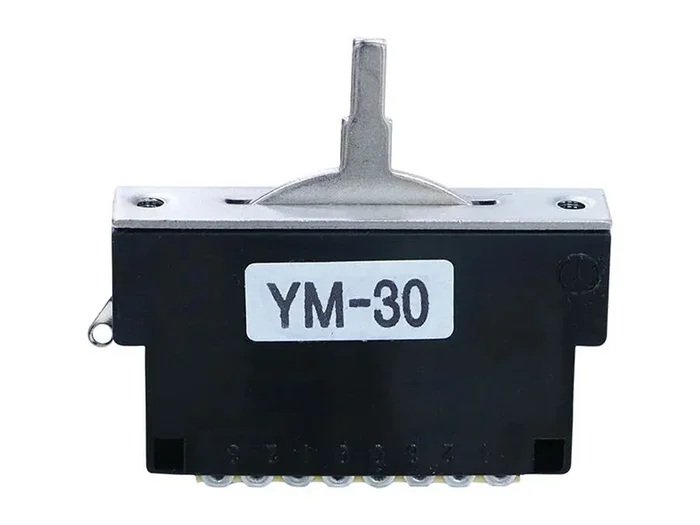 Lever switch 3-way, closed model, 1 5/8 inch spacing, with white cap