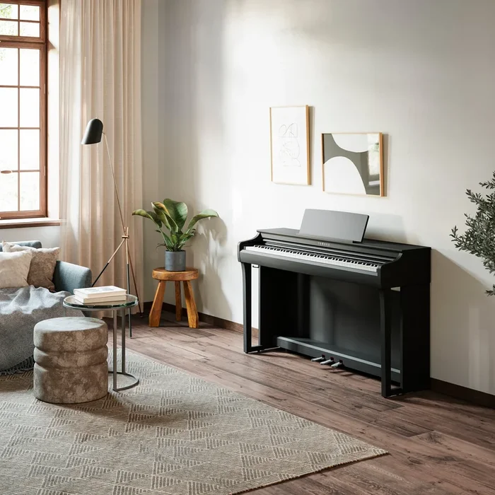 Yamaha Clavinova CLP-825 Digital Piano – Matte Black