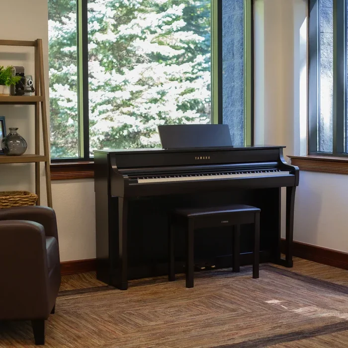 Yamaha Clavinova CLP-835 Digital Piano – Rosewood